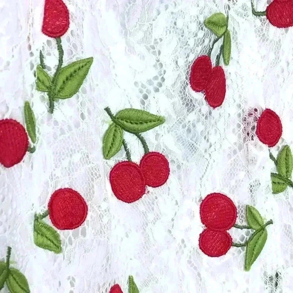 Show Me Your MuMu Lace Cherries Min Dress Off Shoulder White And Red Short NEW - Picture 3 of 9